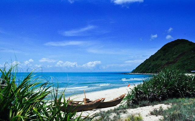 5 bãi biển miền Bắc đẹp như thiên đường, không đi phí cả thanh xuân
