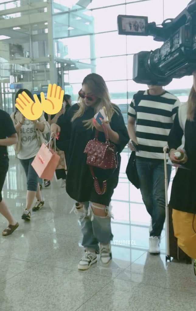 Các nữ ca sĩ bỗng dưng… “phát tướng” không nhận ra khiến fan ngỡ ngàng