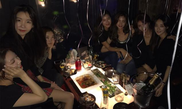 6 nhóm nhạc nữ Hàn Quốc vẫn giữ tình bạn thân thiết dù đã tan rã