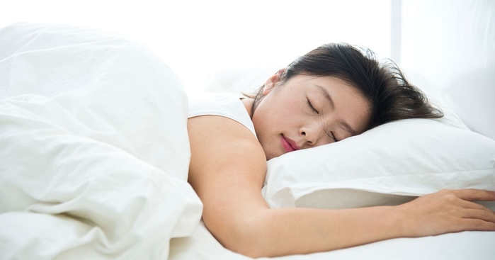 8 kẻ thù kề bên khiến da xấu và dễ nổi mụn mà chúng ta thường lơ là