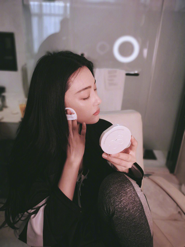 Ai có ngờ mỹ nhân Trương Hinh Dư lại sở hữu gia tài “khủng” nhường này