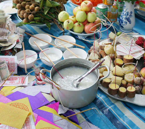 Bài văn khấn cúng cô hồn đúng chuẩn cổ truyền Việt Nam