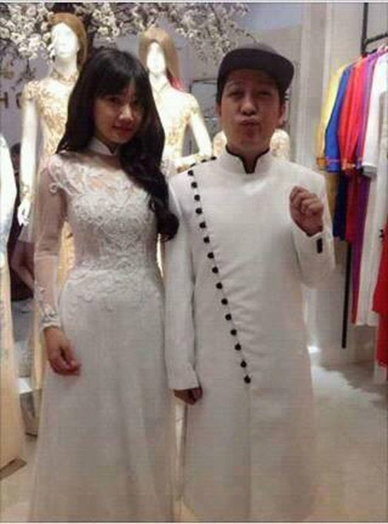 Cận cảnh váy cưới xa hoa Nhã Phương mặc trong lễ đính hôn