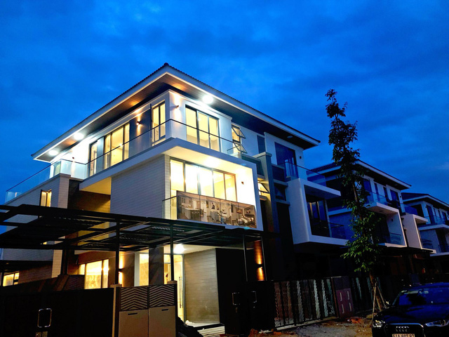 Cận cảnh ăn villa triệu đô rộng 315m2 của nam ca sĩ Cao Thái Sơn