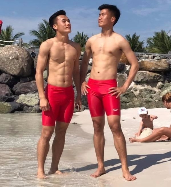 Chị em phát ngất khi loạt sao khoe body cuồn cuộn