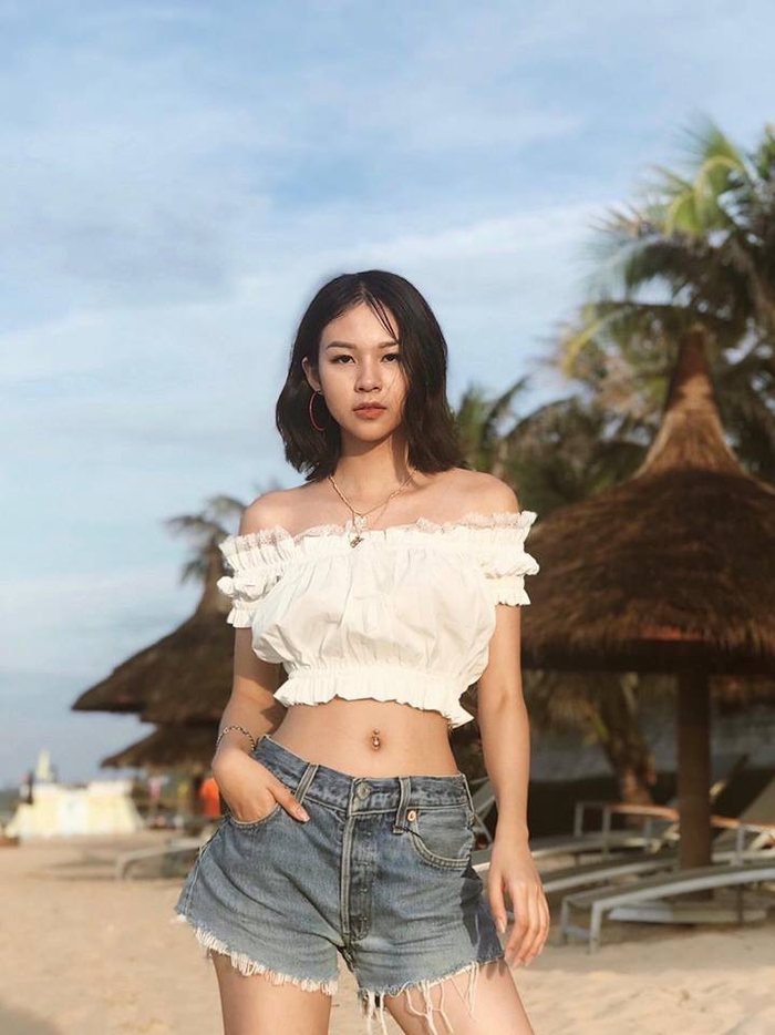 Thời trang Sao - Chi Pu khoe dáng, Selena phát phì chọn nhầm đồ
