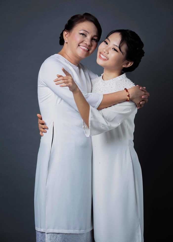 “Cô bé dân ca” Phương Mỹ Chi chia sẻ xúc động về mẹ trước thềm Vu Lan
