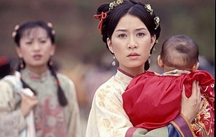 Dan sao Dien Hi Cong Luoc thay doi ngoai hinh nhu the nao so voi thou moi vao showbiz