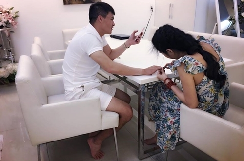 Đây là những sao giấu mặt con kĩ nhất showbiz Việt