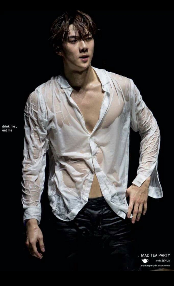 Đây mới là thứ giúp các nam Idol cân được mọi style