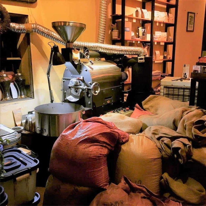 Đến thăm Hội An thì nên ghé quán cafe nào mới đúng điệu phố cổ?