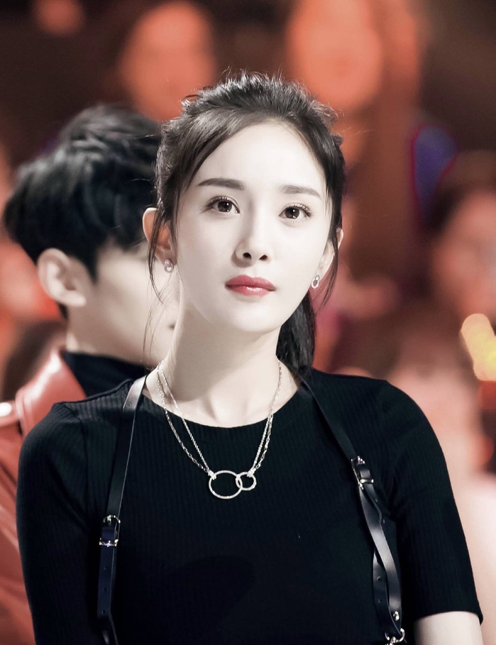 Điểm lại những scandal chấn động làng giải trí Hoa ngữ nửa đầu 2018