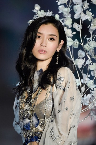 Điểm mặt 3 chân dài xứ Trung nhiều lần diễn cho Victoria’s Secret
