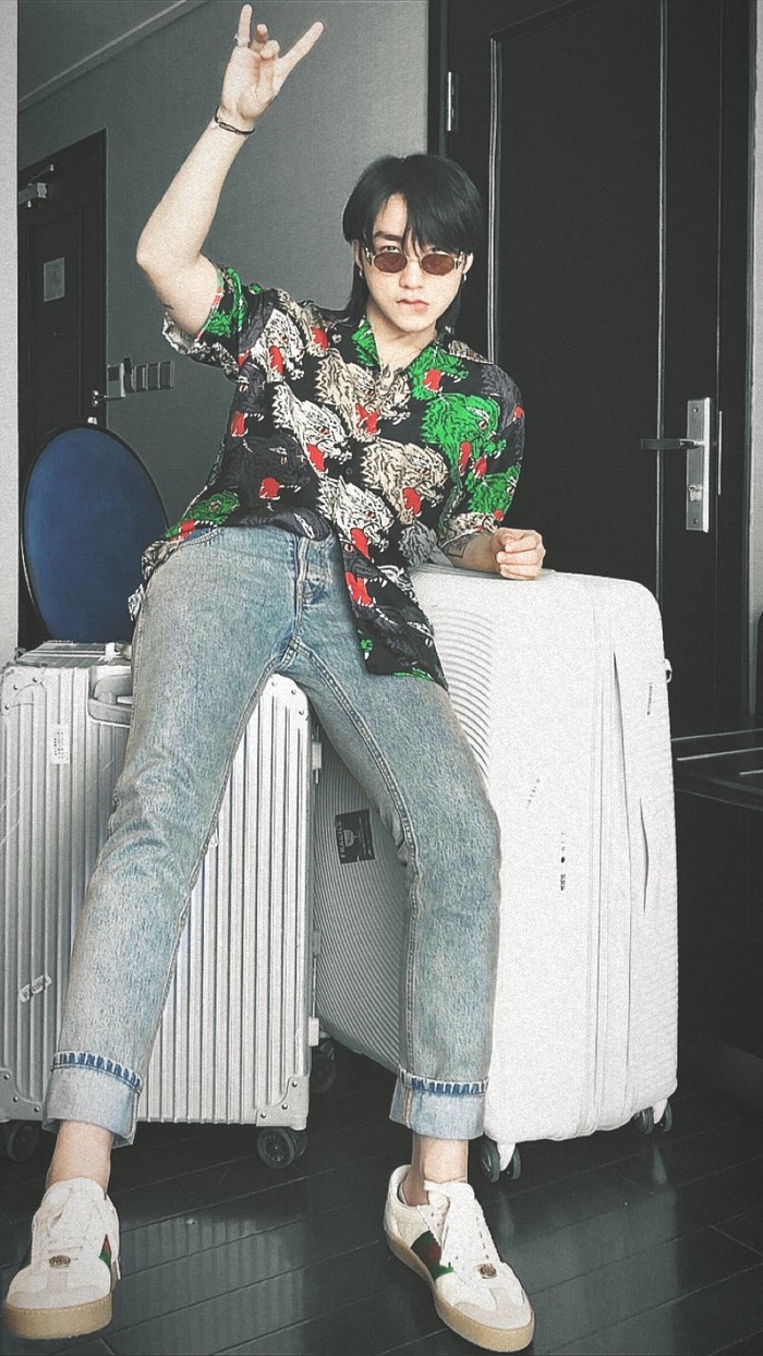 Đụng hàng cùng 1 chiếc áo: Justin, Rap Monster hay Sơn Tùng chất hơn