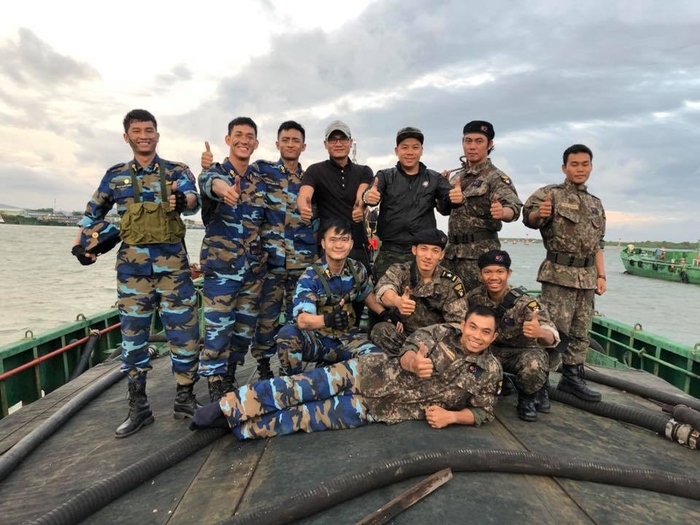 Hậu Duệ Mặt Trời bản Việt cũng có dàn trai quân nhân sáu múi