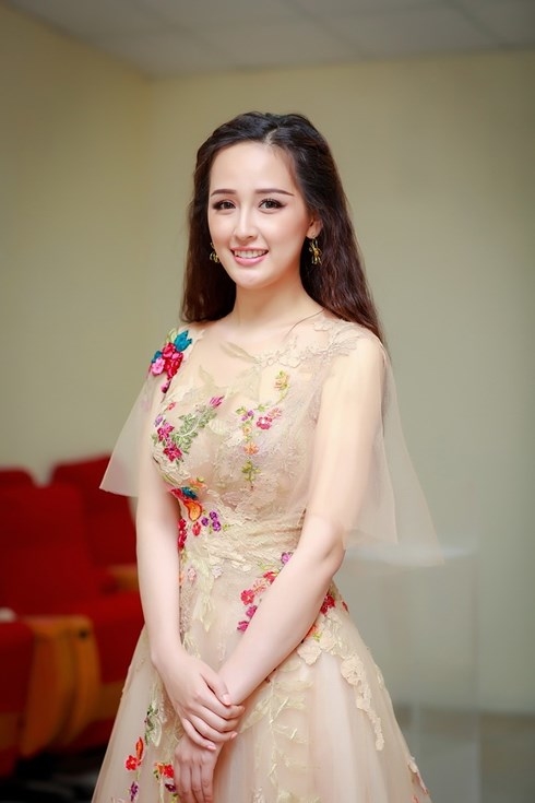 Hoa hau Viet Nam ngay ay bay gio: Nhan sac lieu co thay doi sau chung ay nam dang quang