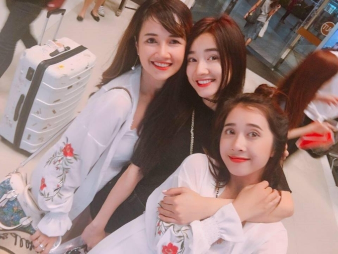 Hội những chị em gái xinh như hot girl nhà sao Việt