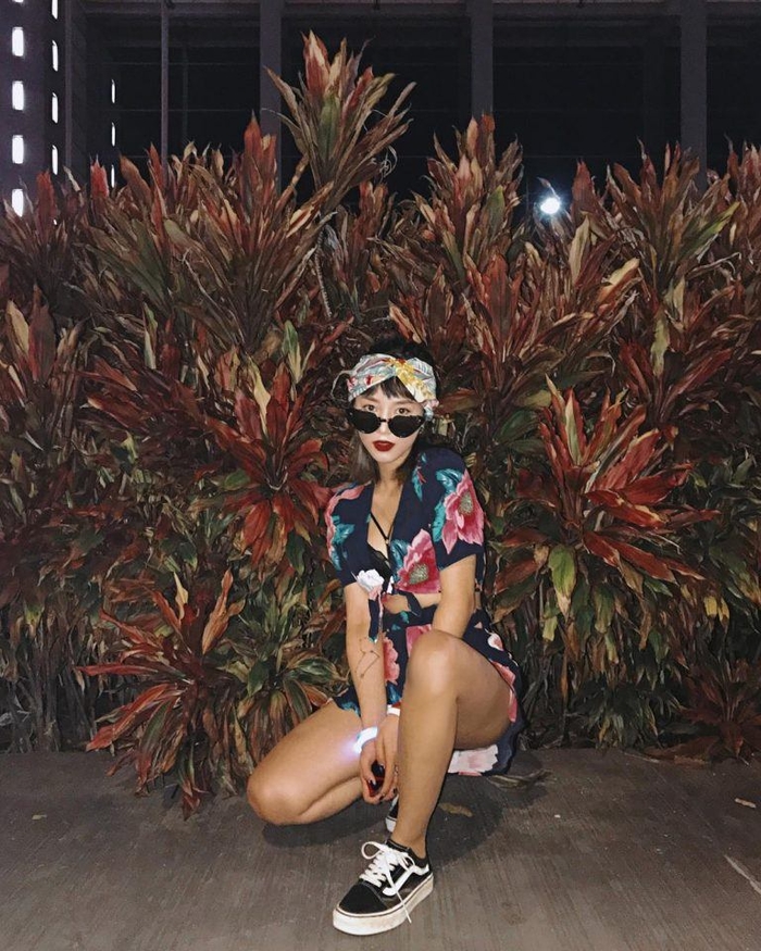 Hot girl Việt mặc gì mà khiến ảnh du lịch trông chất đến thế?