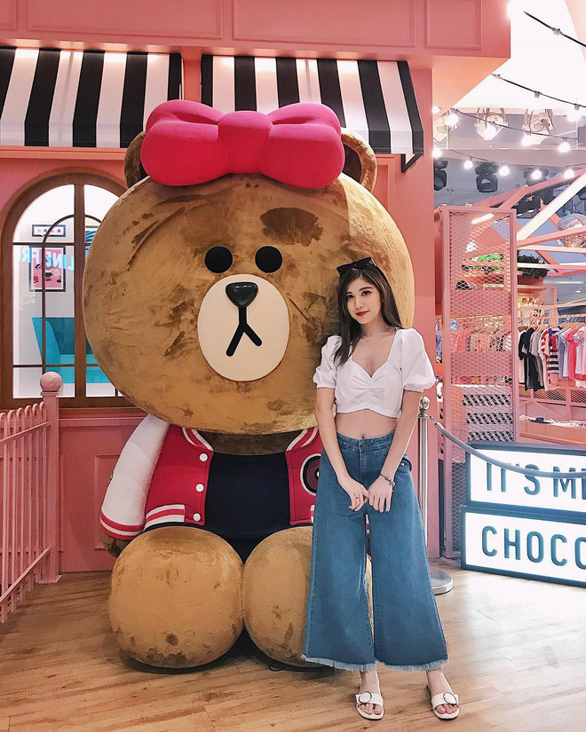 Hot girl Việt mặc gì mà khiến ảnh du lịch trông chất đến thế?