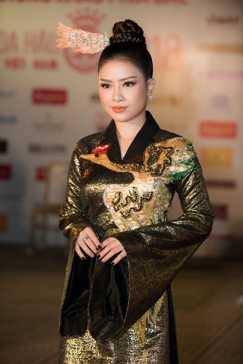 It ai ngo, cac sao Viet sau lai tung la thu khoa cac truong Dai hoc hang dau