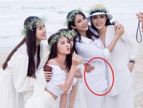 Khi sao Viet len xe hoa: Nguoi kin dao, nguoi lai song hi lam bon