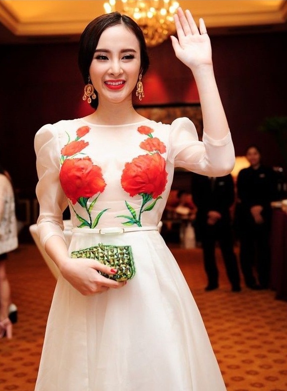 Khi sao Viet tu nhan minh dep: neu toi xau thi ca lang nguoi mau nay ai se dep