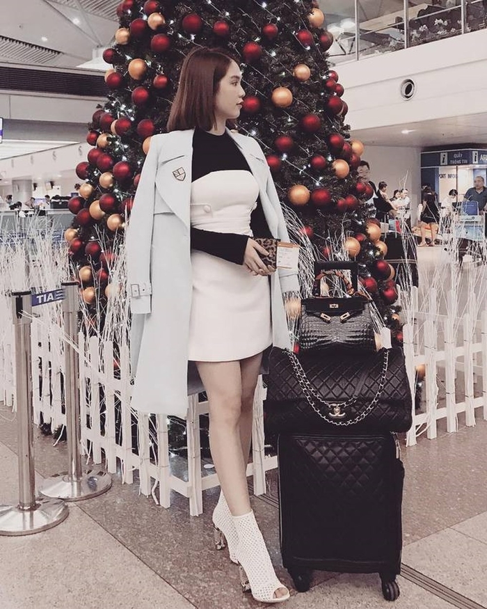 Khoang hạng nhất máy bay đích thị là nơi sao Việt khoe của