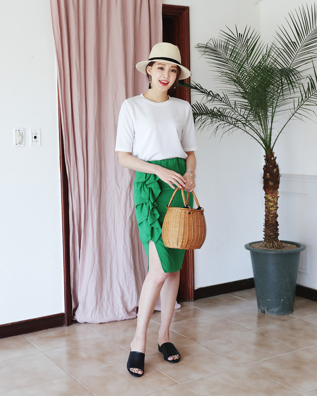 Bí quyết phối giày phù hợp với từng loại váy