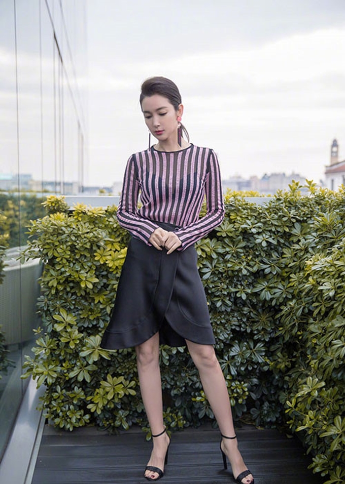 Bí quyết phối giày phù hợp với từng loại váy