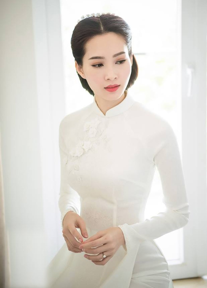Lóa mắt với những chiếc nhẫn cưới kim cương trị giá tiền tỷ của sao Vi