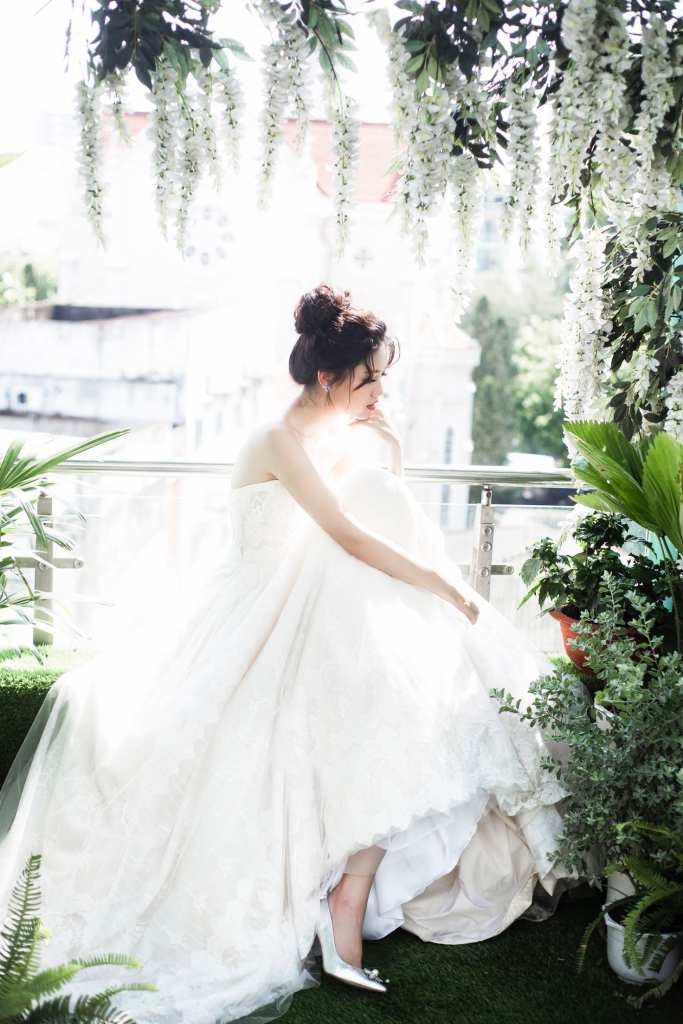 Loạt người đẹp vướng nghi vấn sắp lên xe hoa