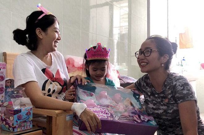 Mai Phương tổ chức sinh nhật cho con gái, Nhã Phương xác nhận kết hôn