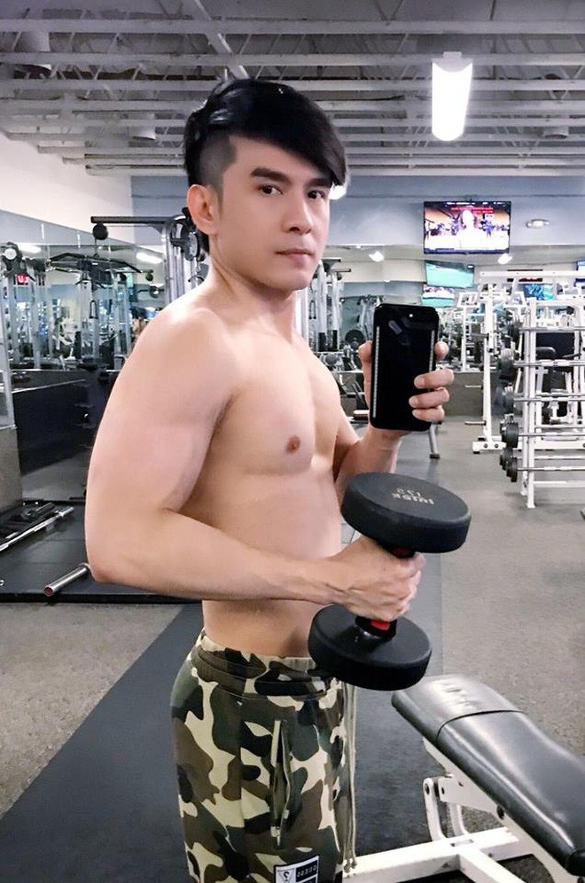 Mỹ nam thế hệ mới vẫn phải chào thua body của dàn sao nam Việt U50 này