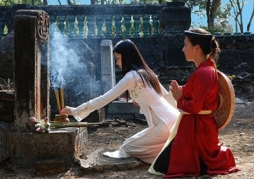 Nên làm gì trong tháng cô hồn để không gặp vận xui?