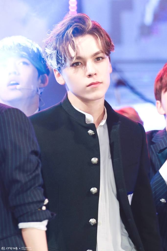 Ngắm dàn idol ngoại quốc này mới thấy Kpop có sức hút lớn cỡ nào