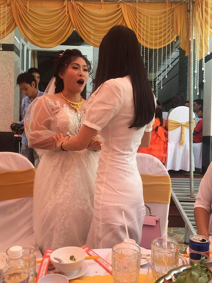 Những nghệ sĩ Việt yêu quý fan như người thân trong gia đình