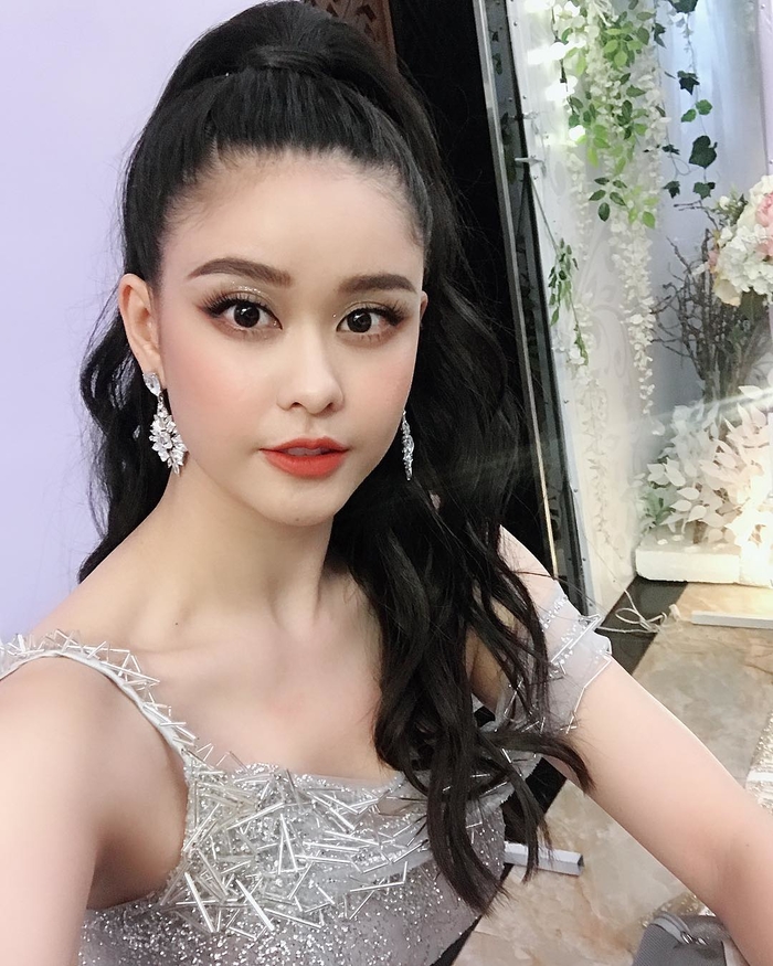 Nhan sắc của sao Việt khi chọn trang điểm theo phong cách Thái Lan