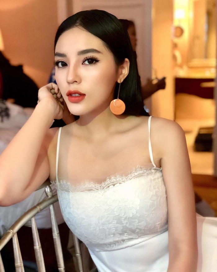Nhan sắc của sao Việt khi chọn trang điểm theo phong cách Thái Lan