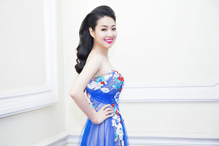 Nhan sắc trái ngược của người đẹp Việt khi mang thai