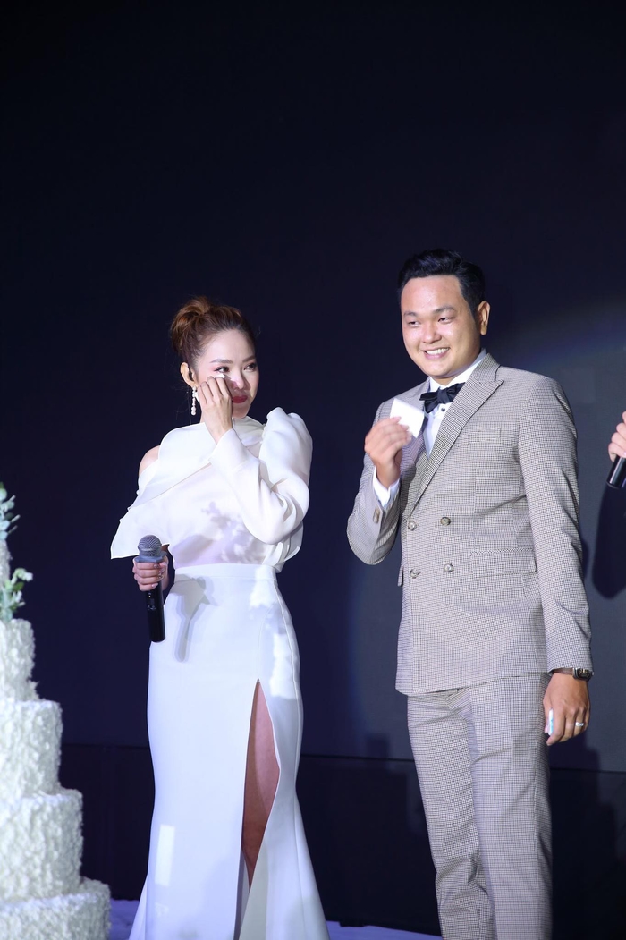 Những cô em, cậu em của sao Việt nào đã lên xe hoa nửa đầu năm 2018?