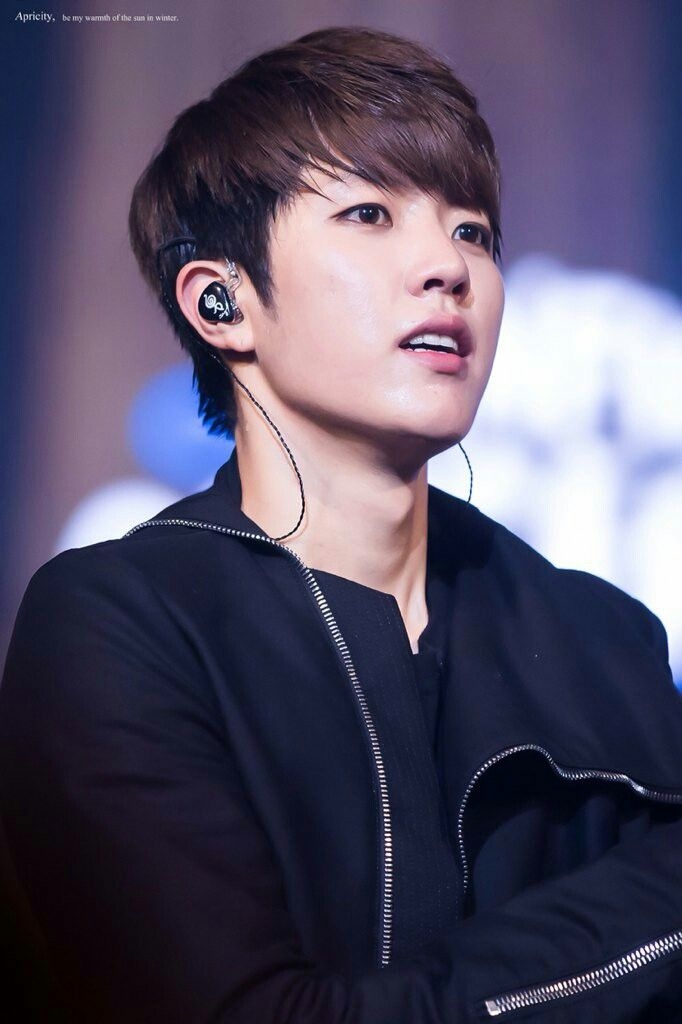 Những idol Kpop đẹp lộng lẫy nhưng vẫn bị bỏ quên đáng tiếc!
