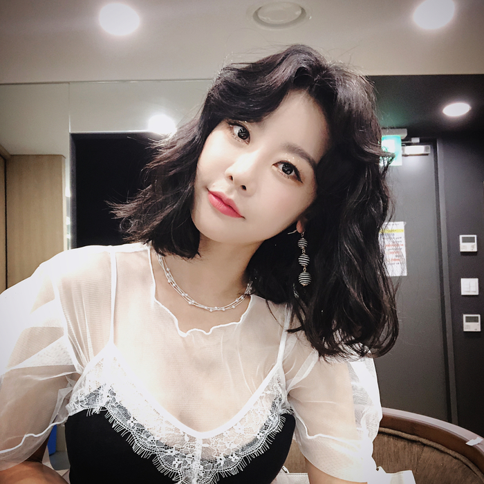 Những lần “nhẹ dạ cả tin” bị lừa tiền khiến idol nhớ mãi không quên