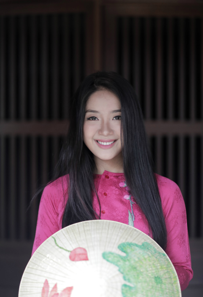Nhung nu biker 9x xinh dep lam chao dao cong dong mang Viet