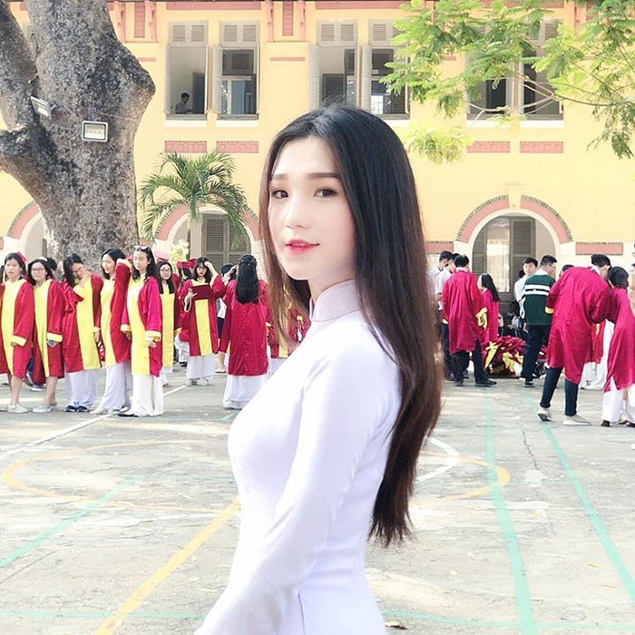 Nhung nu sinh 2000 du thi hoa hau: Qua dep va than thai