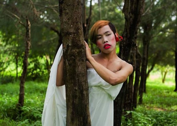 Những thảm họa showbiz Việt một thời giờ ra sao?