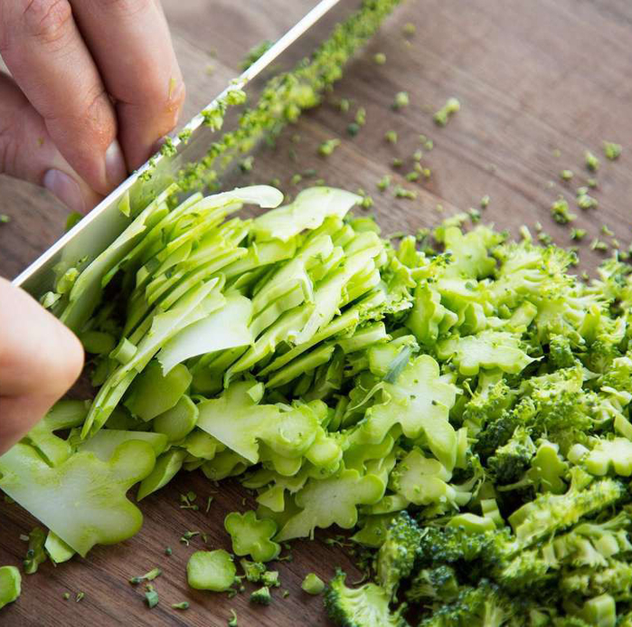 Những thực phẩm quen thuộc nhưng chưa chắc ai cũng biết ăn đúng cách