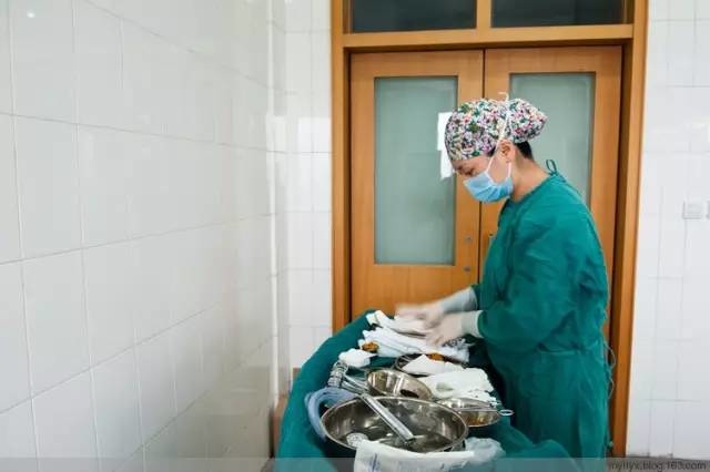 Nỗi khổ của phụ nữ khi phải trải qua ca sinh mổ