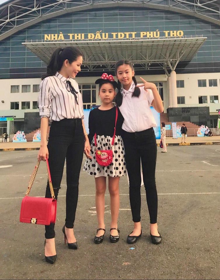 Vợ Quyền Linh - Tay chơi hàng hiệu ngầm
