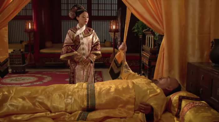 Quyền uy là thế nhưng các ông vua trong phim cung đấu vẫn bị cắm sừng