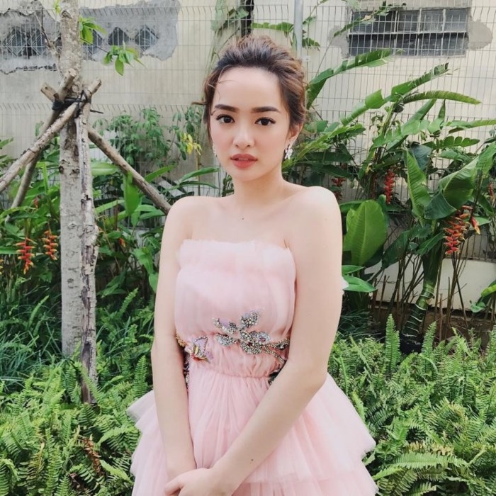 Sao nữ Việt sở hữu vóc dáng hạt tiêu nhưng thân hình nóng bỏng mắt